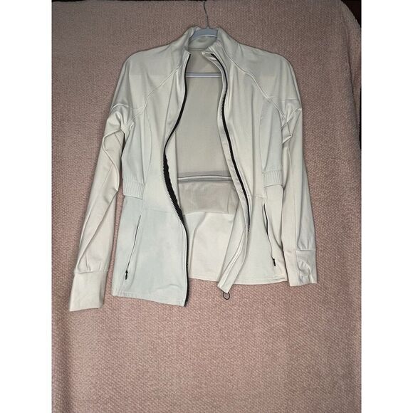 Fabletics Performance Zip Jacket Cream L/S Thumbhole Size Small - Picture 4 of 7
